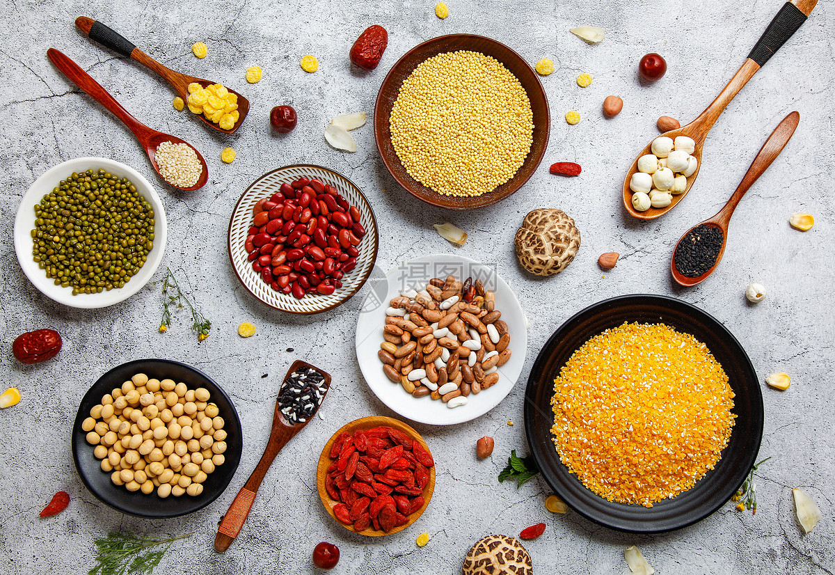 今年上半年新能源汽车市场渗透率达44.3% ,创同期历史新高