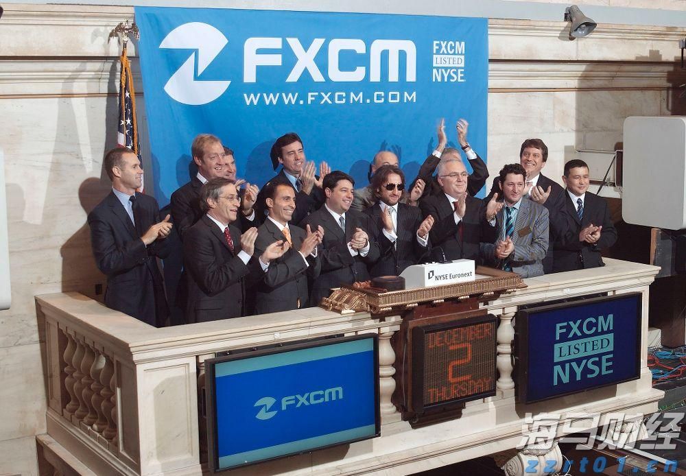 7月各线城市商品住宅销售价格环比下降,同比降幅整体收窄