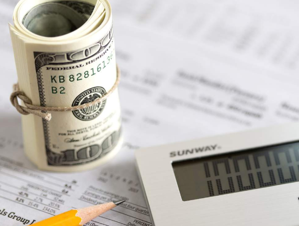 朱会东到重点企业走访慰问