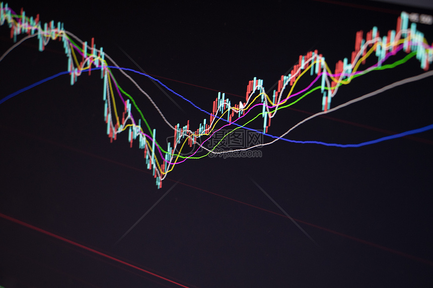 阿塞拜疆总统阿利耶夫抵达北京 将出席抗战胜利80周年纪念活动