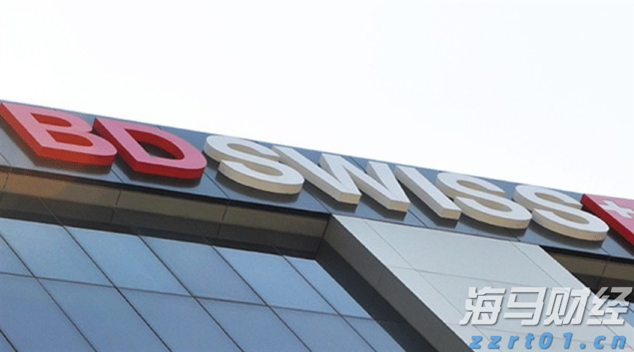 36面锦旗背后的仁心——记“广东好人”李真艮